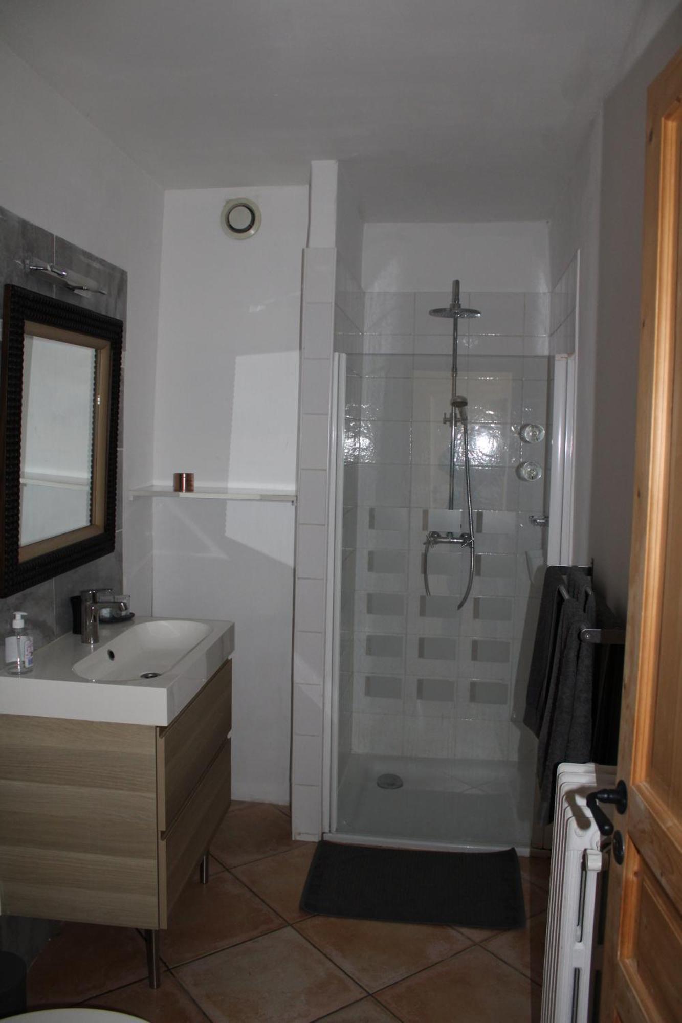 Agreable Appartement P2 Centre Ville Au Calme. Nîmes Kültér fotó